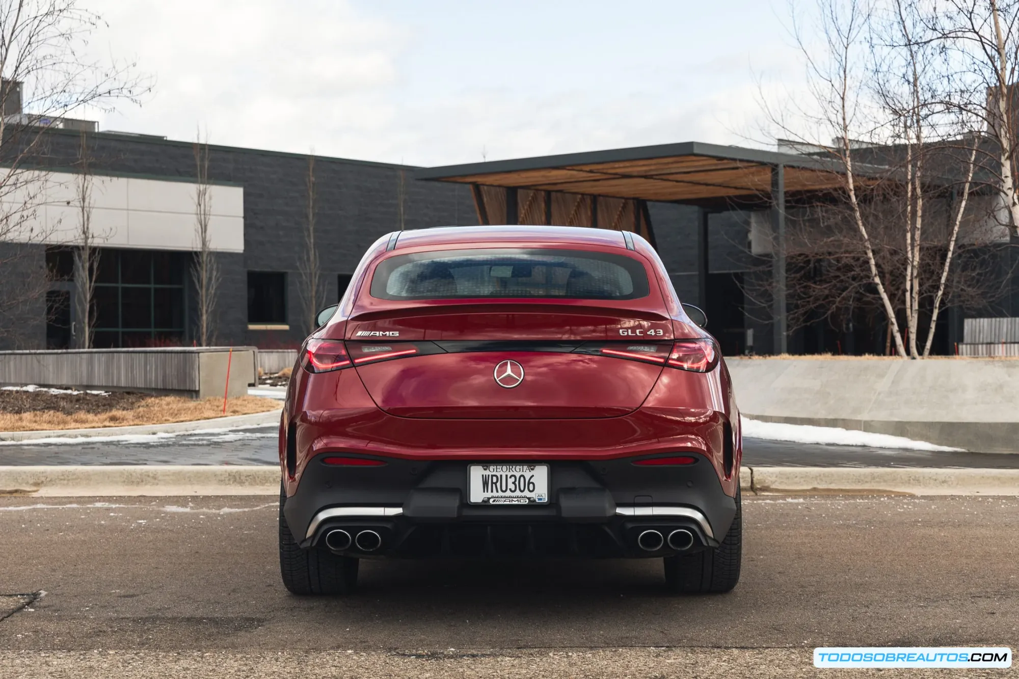Detalle de elementos de diseño AMG en el Mercedes-AMG GLC 43 Coupé
