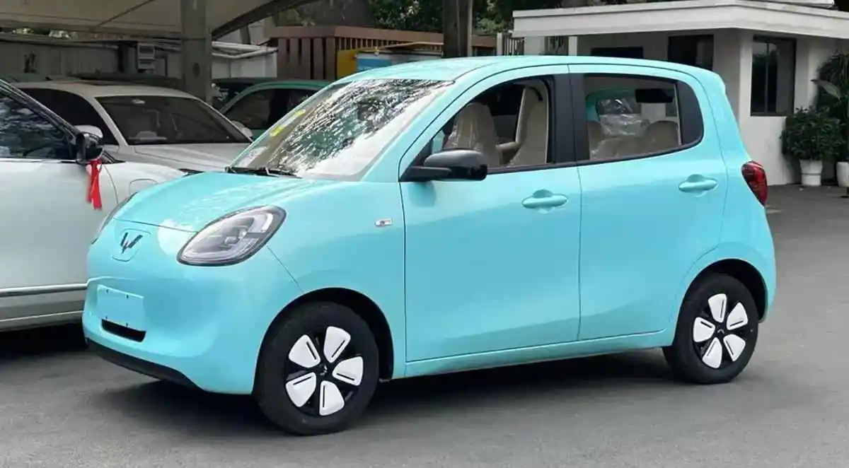 Nuevo Wuling MINI EV de Cuatro Puertas perfil