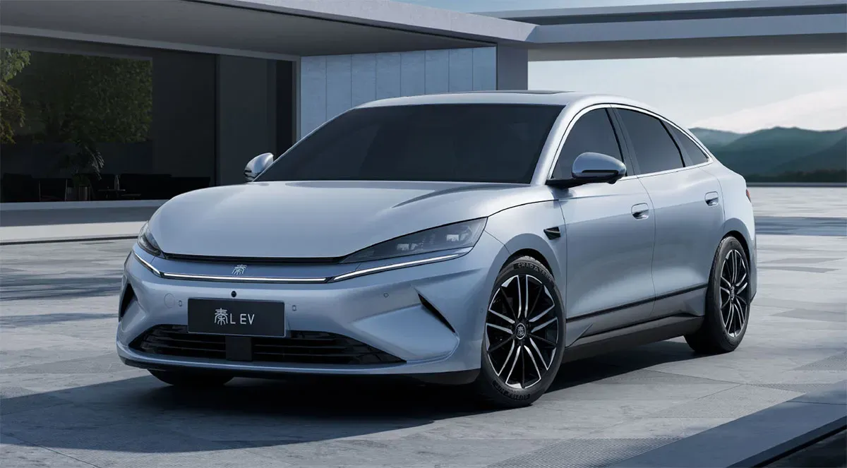 BYD Qin L EV 2025 frontal