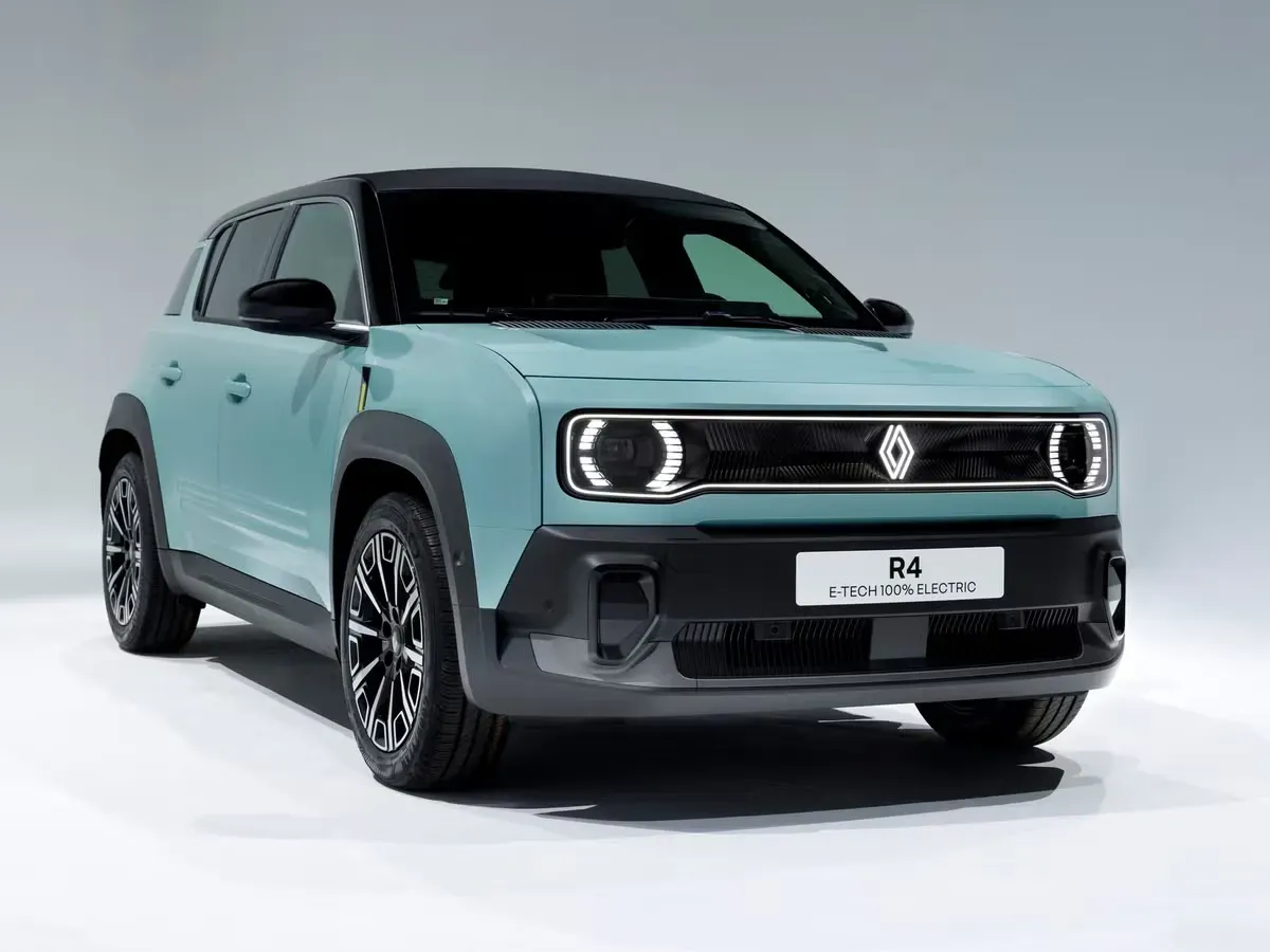 Renault 4 E-Tech 2025 vista frontal