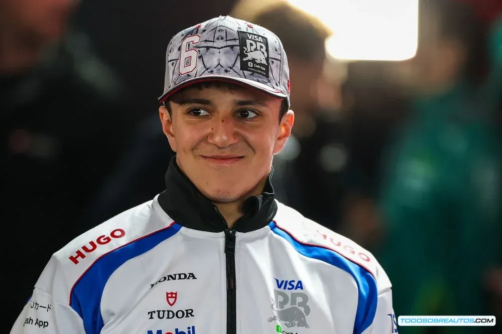 Isack Hadjar durante el Gran Premio de Japón 2025.