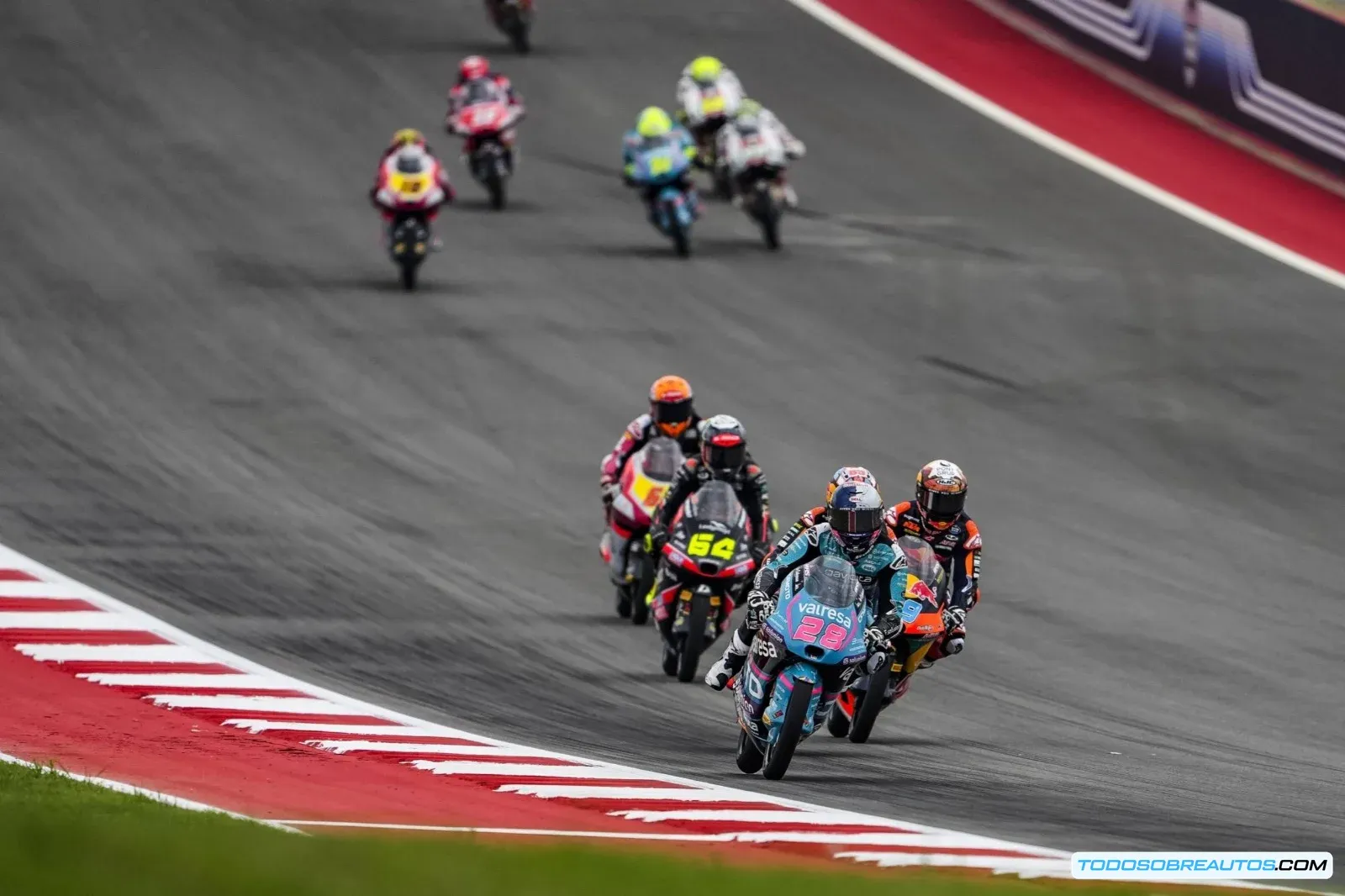 Máximo Quiles durante la carrera del GP de Austin de Moto3.