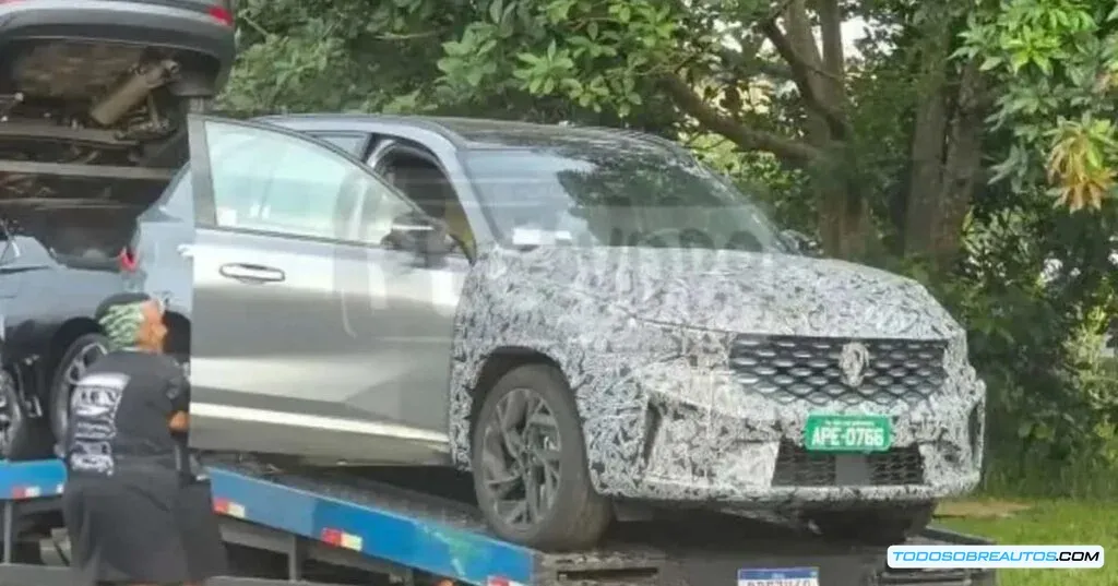 Imagen representando la colaboración entre Renault y Geely.