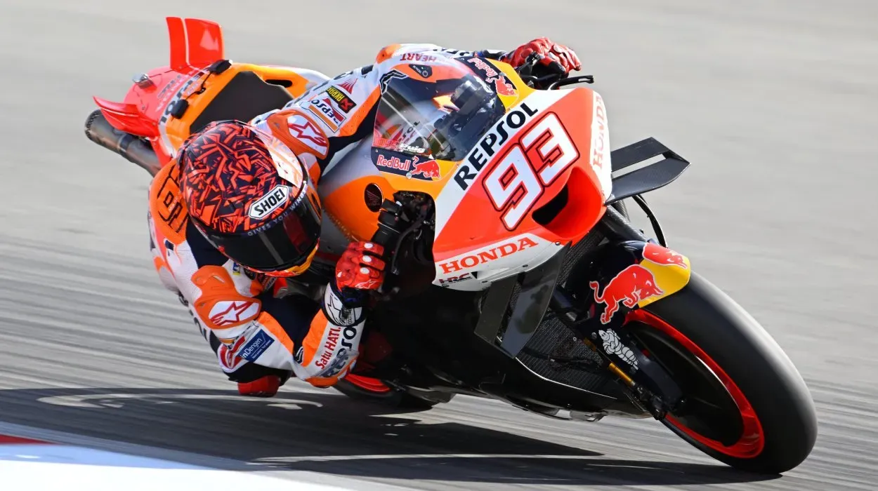 Sanción en MotoGP: Marc Márquez en boxes