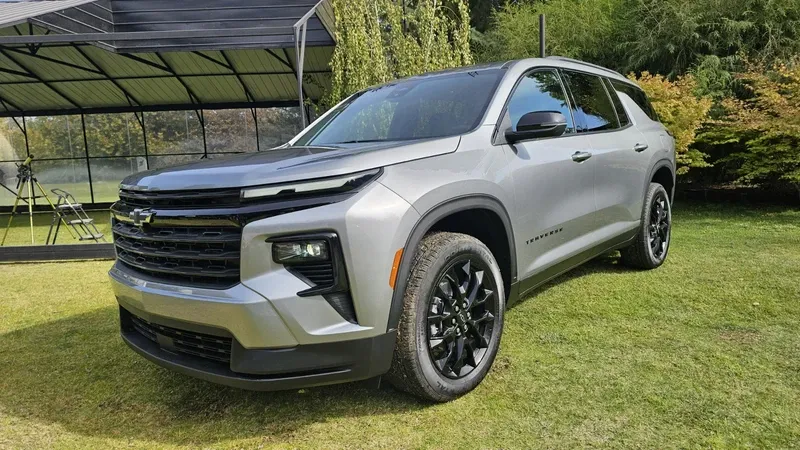 Chevrolet Traverse 2025 frontal