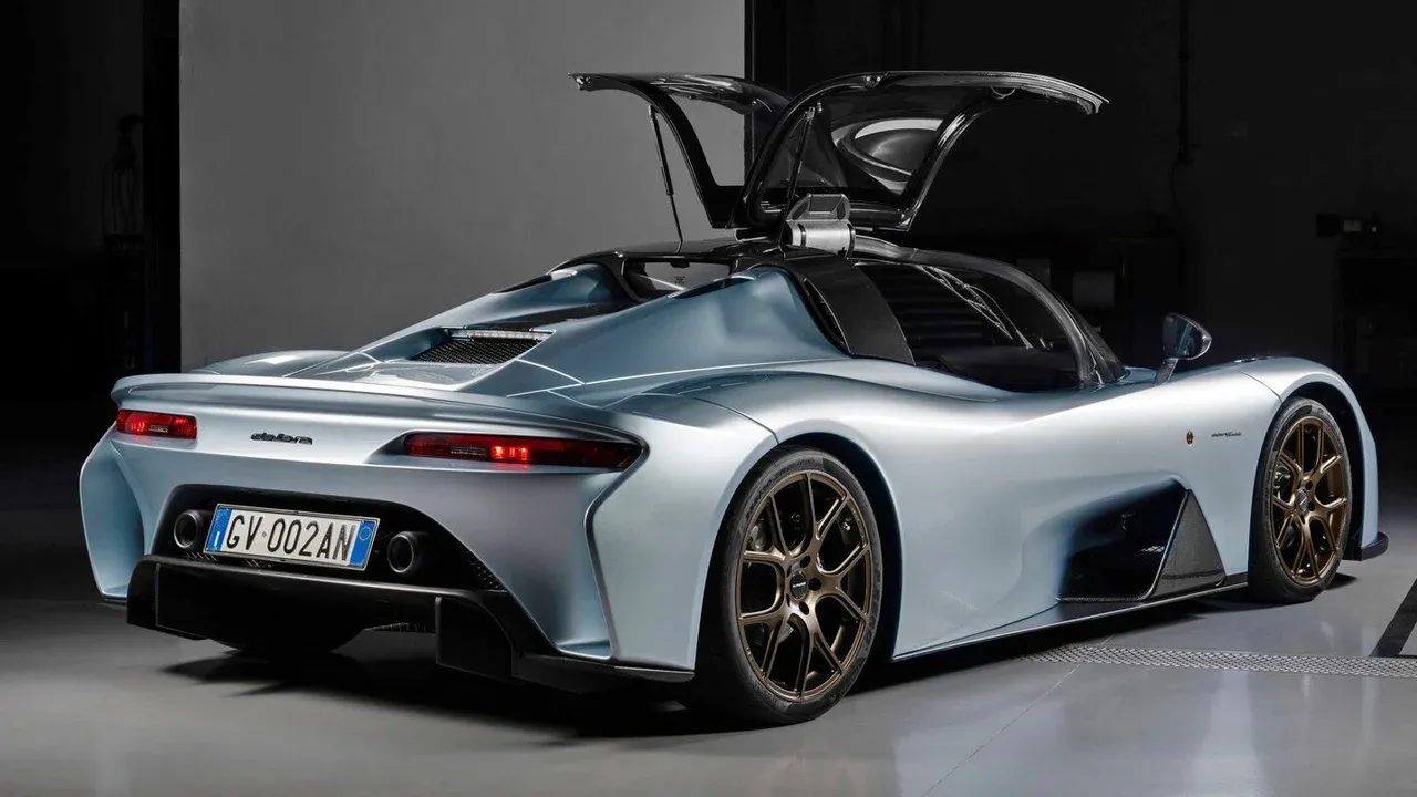 Interior del Dallara Stradale 2025