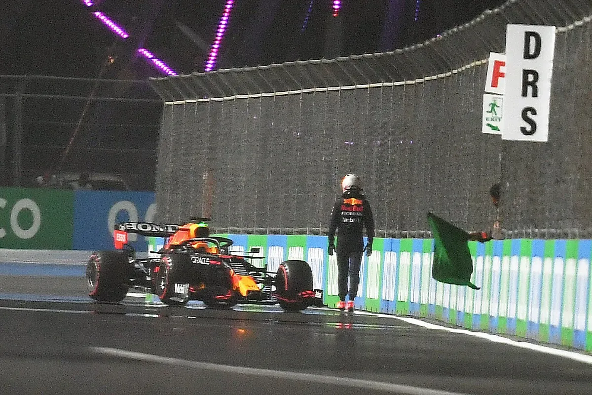 Choque en Yeda entre Tsunoda y Gasly