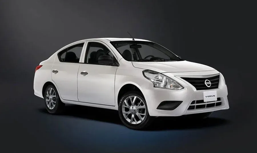 Interior del Nissan V-Drive 2025