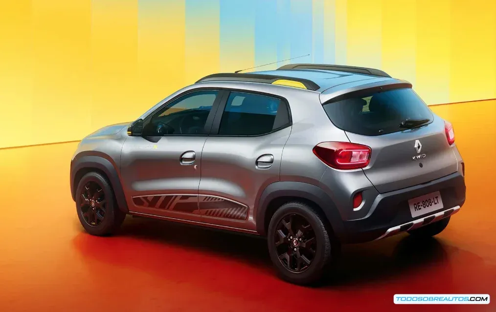 Imagen ilustrativa de varios autos económicos en un entorno urbano.