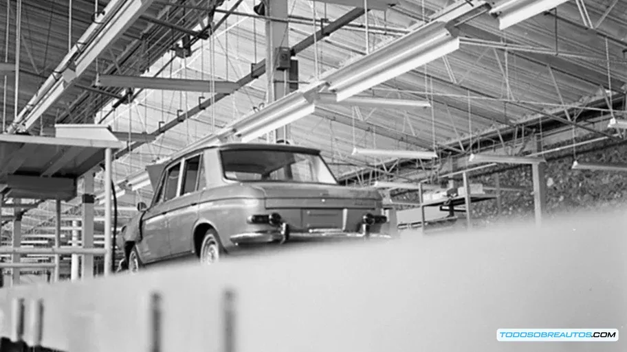 Firma de Nissan Mexicana S.A. de C.V. o documento histórico relevante.