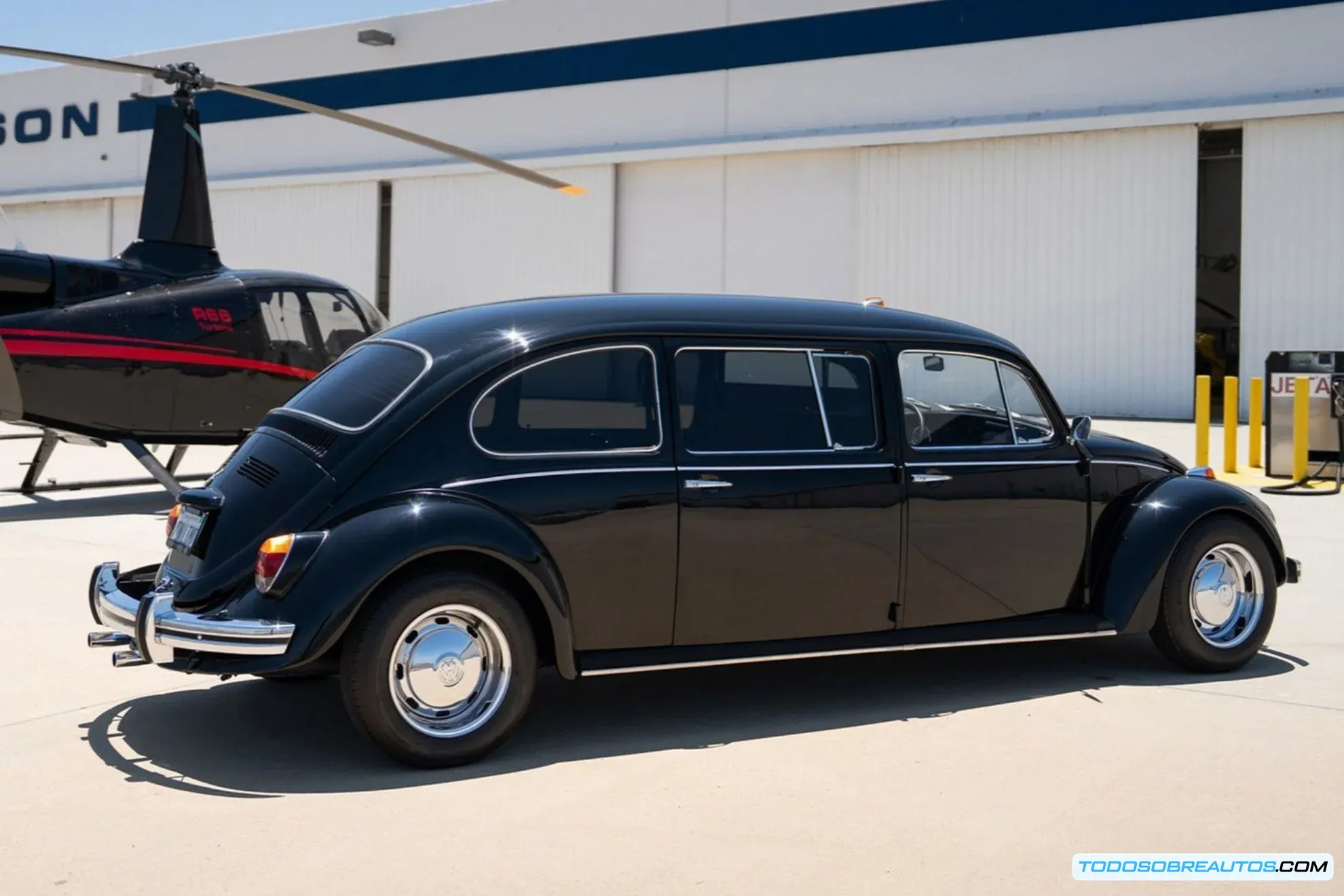 Detalles del interior o exterior del Rollswagen.