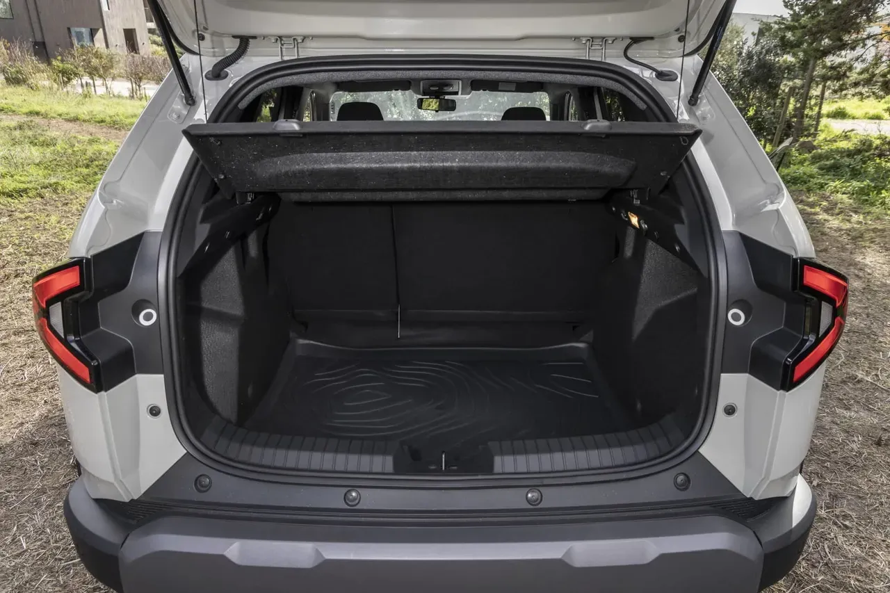 Motor Dacia Duster 2025 Tricombustible características