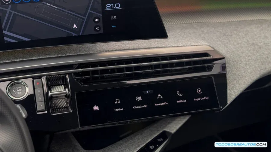 Detalle del frontal del Peugeot 3008 2026