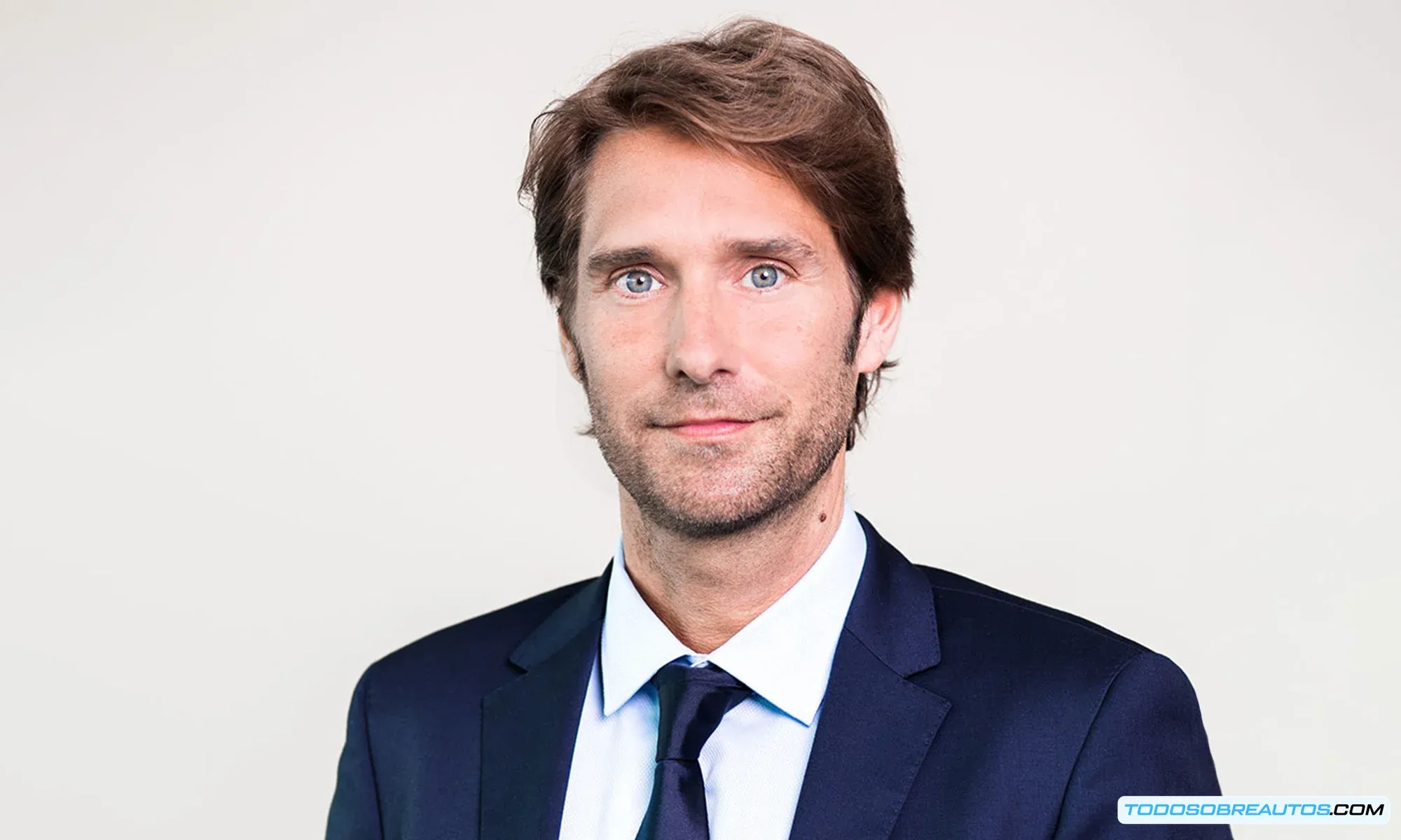 Retrato de un experto en automoción y política energética