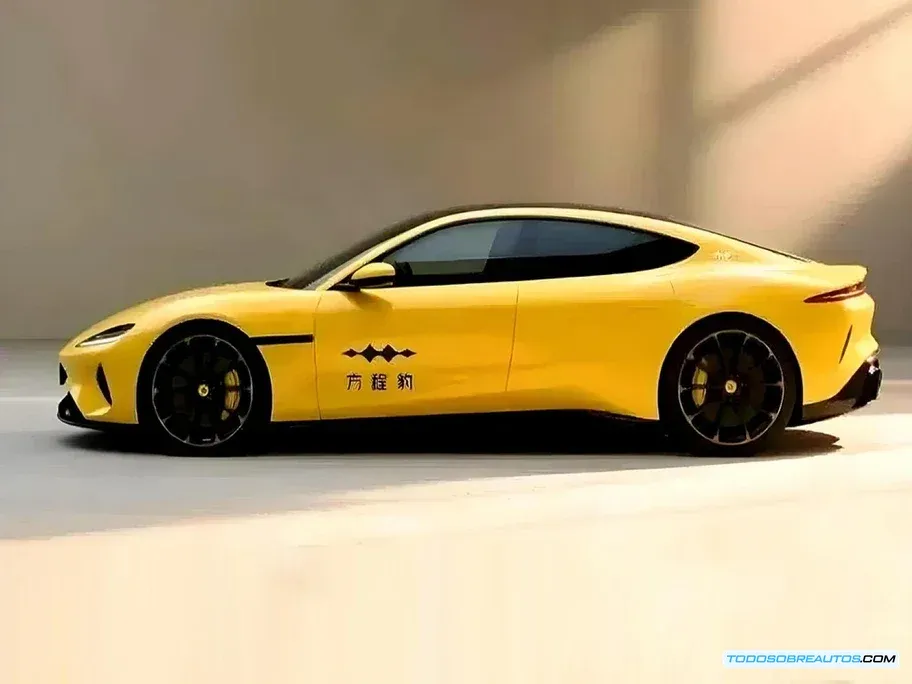 Detalle tecnológico del FCB Magnesium 9 mostrando sensor LiDAR y sistema God