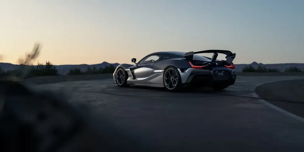 Rimac nevera r founders edition: saluda al eléctrico de más 2.000 cv exclusivo del planeta