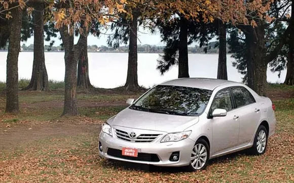 Toyota Corolla, uno de los modelos de financiamiento tradicional más sólidos