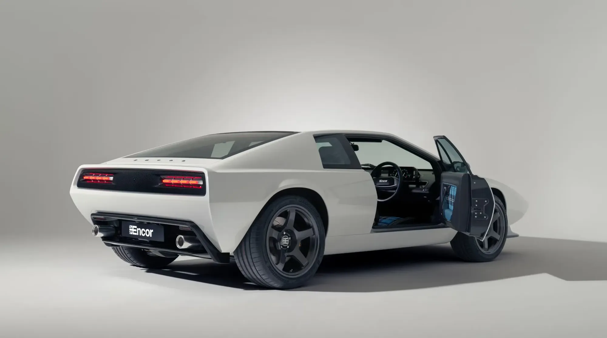 Encor Series 1: El Lotus Esprit restomod que hubiera deseado el James Bond de Roger Moore