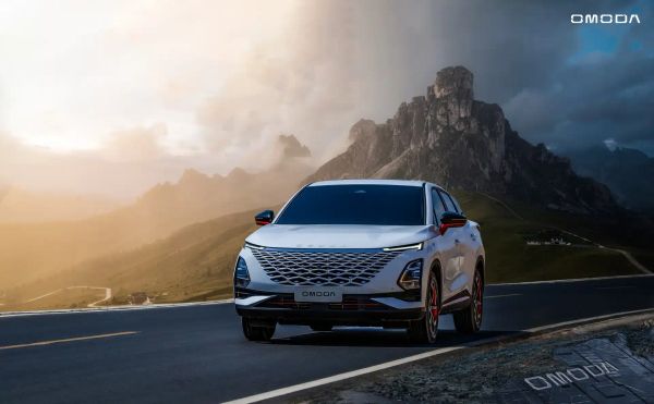 Omoda 2025: La Historia Completa de la Independencia de Chery, Modelos y Fabricación en España