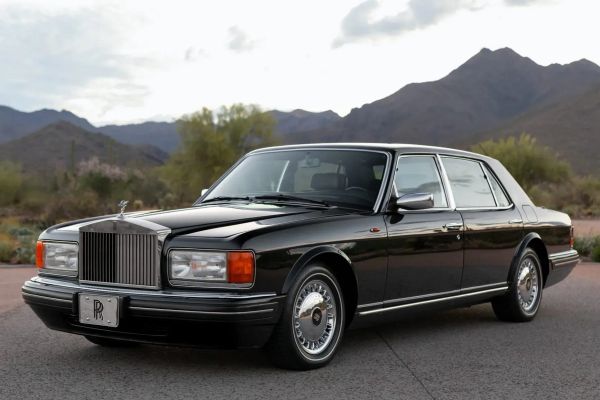Rolls-Royce Silver Spur 1996: Análisis Técnico Exhaustivo de un Icono del Lujo Clásico