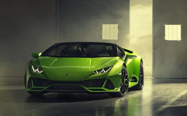 ¡El Lamborghini Huracán Evo Spyder que te dejará boquiabierto! 🤯