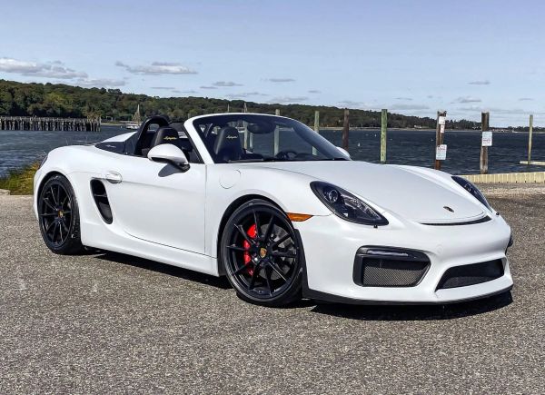 Porsche Boxster Spyder 981: Análisis exhaustivo del roadster de motor central y alto rendimiento