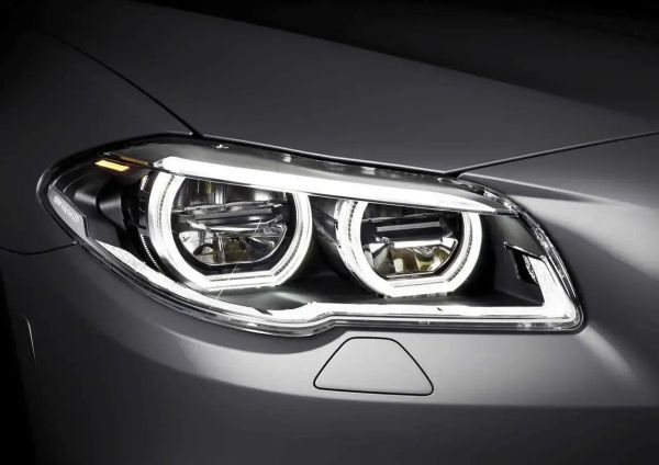 Altura de las Luces del Auto: Guía Definitiva para un Ajuste Correcto y Seguro