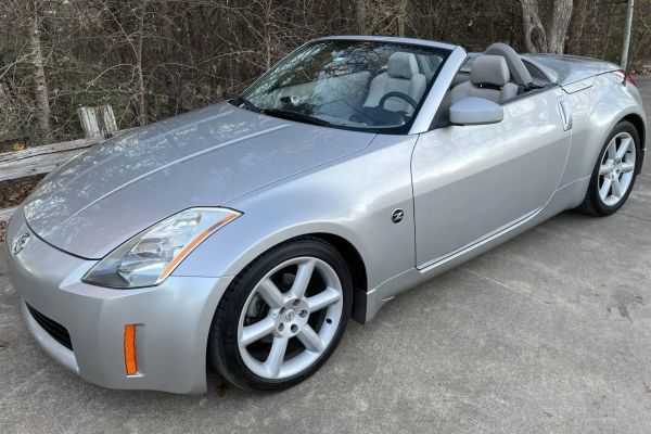Nissan 350Z 2004: ¿Un Clásico Moderno que Sigue Encantando?