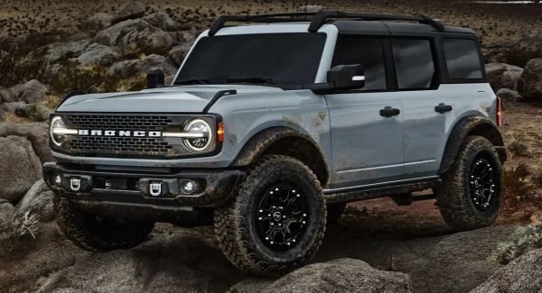Ford Bronco 2023: Análisis Completo de su Tecnología Off-Road, Motorizaciones y Rivalidad con el Jeep Wrangler