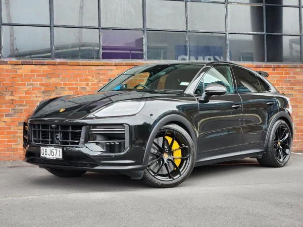 Porsche Cayenne Turbo GT 2025: Análisis Técnico del SUV Deportivo Definitivo
