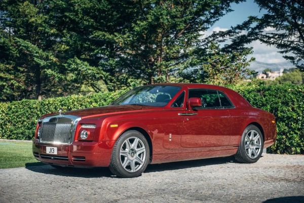 Rolls-Royce Phantom Coupé 2010: Análisis Exhaustivo del Ícono de Lujo Británico