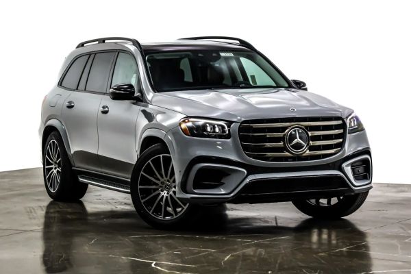 Mercedes-Benz GLS 580: Un SUV de Lujo Con Un Motor V8 Que Te Sorprenderá