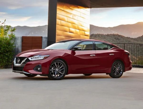 Nissan Maxima 2019: Análisis a Fondo del Sedán de Lujo 🚘