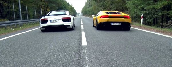 Audi R8 V10 Spyder Performance vs Lamborghini Huracán EVO: ¡La Batalla de los Titanes!