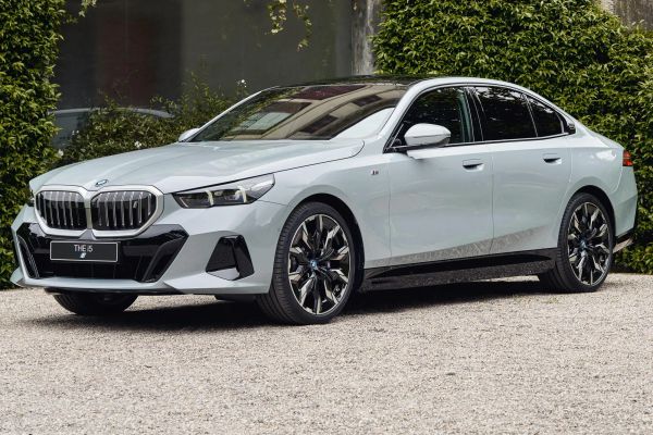 BMW Serie 5 y i5 2024: Análisis del Futuro de la Gama 🚗💨