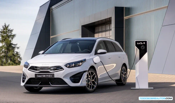 Kia Ceed Tourer PHEV: El Híbrido Enchufable Más Asequible con Gran Maletero y Etiqueta 0