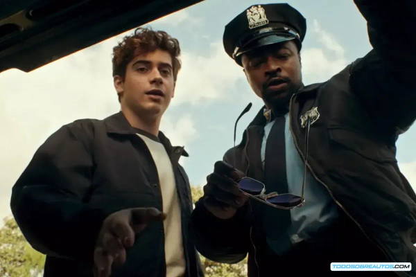 Franco Colapinto y su Ford Mustang: Del Circuito al Cine en Campaña Publicitaria de Scalpers