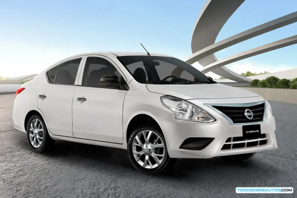 Nissan V-Drive 2025: Precio, Características y ¿Vale la Pena Comprar el Sedán Más Barato de Nissan en México?