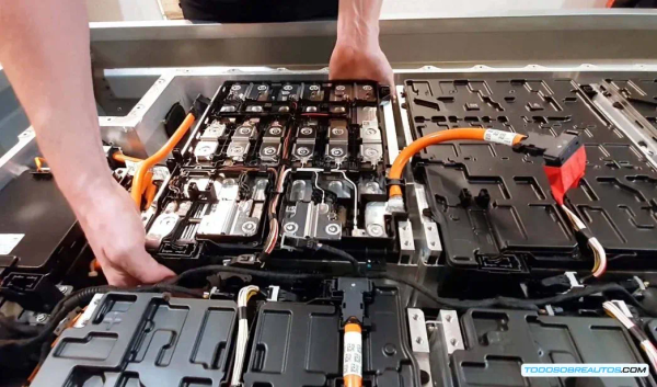 Degradación de Baterías en Autos Eléctricos: Estudios Recientes y Casos Reales Desmienten los Mitos Comunes