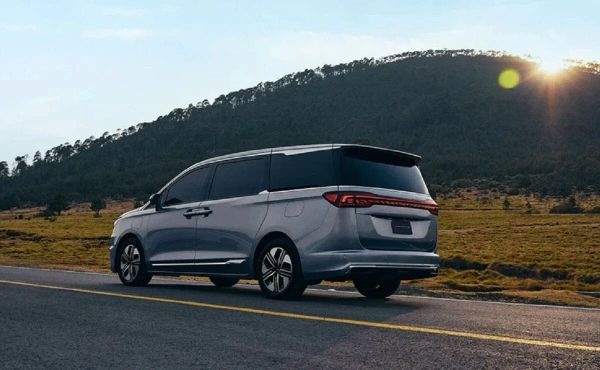 JAC Traveler PHEV 2026: Análisis Técnico de la Minivan Híbrida Enchufable en México