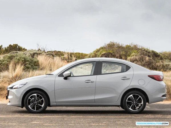 Mazda2 Sedán 2025: Análisis Profundo de Precios, Versiones y Competencia en México