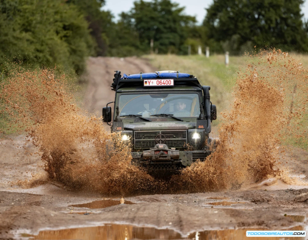Mercedes G-Class Wolf 2: La Metamorfosis Militar del Icono Todoterreno