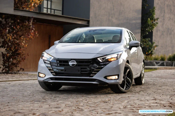 Nissan Versa Exclusive 2024: ¿La Versión Más Cara Vale la Pena en México? Análisis Profundo
