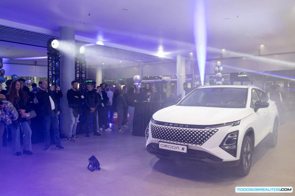 Omoda 5 SHS-H y Jaecoo 5 2025: Análisis técnico, precios y comparativa en el mercado eléctrico español