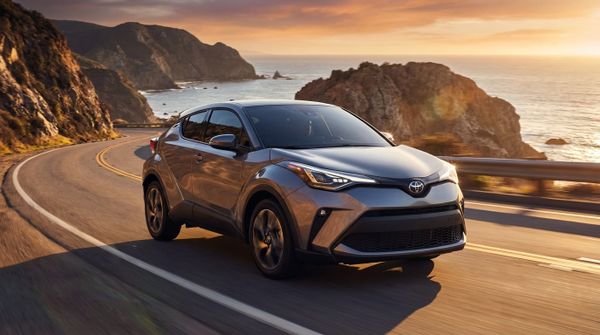 Análisis Toyota C-HR 2024: Diseño, Interior, Motor y Experiencia de Conducción 🚗💨