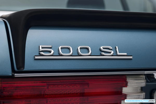 Mercedes 500 SL de 1983 'Cero Kilómetros': Un Tesoro Inédito del Automóvil