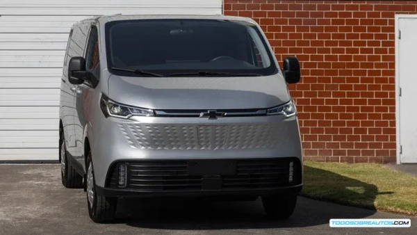 Chevrolet Express Max EV 2026 en México: Análisis técnico, precios, autonomía y rivales de la van eléctrica comercial
