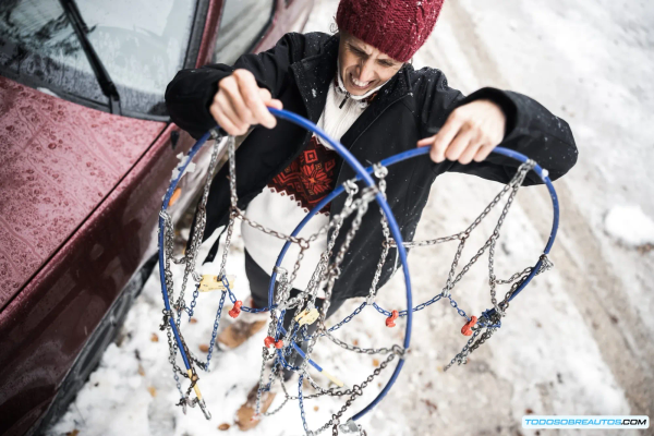 Guía definitiva: Qué cadenas de nieve comprar en 2025 según tu coche y uso