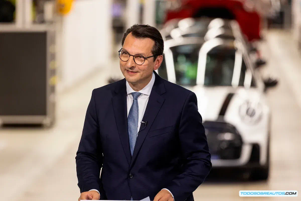 Cambio de CEO en BMW: Análisis del relevo y su impacto en la estrategia eléctrica
