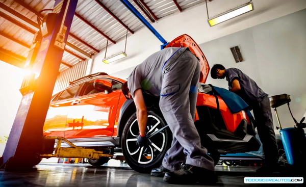 Reparar el coche uno mismo vs taller: qué perfil de conductor elige cada opción